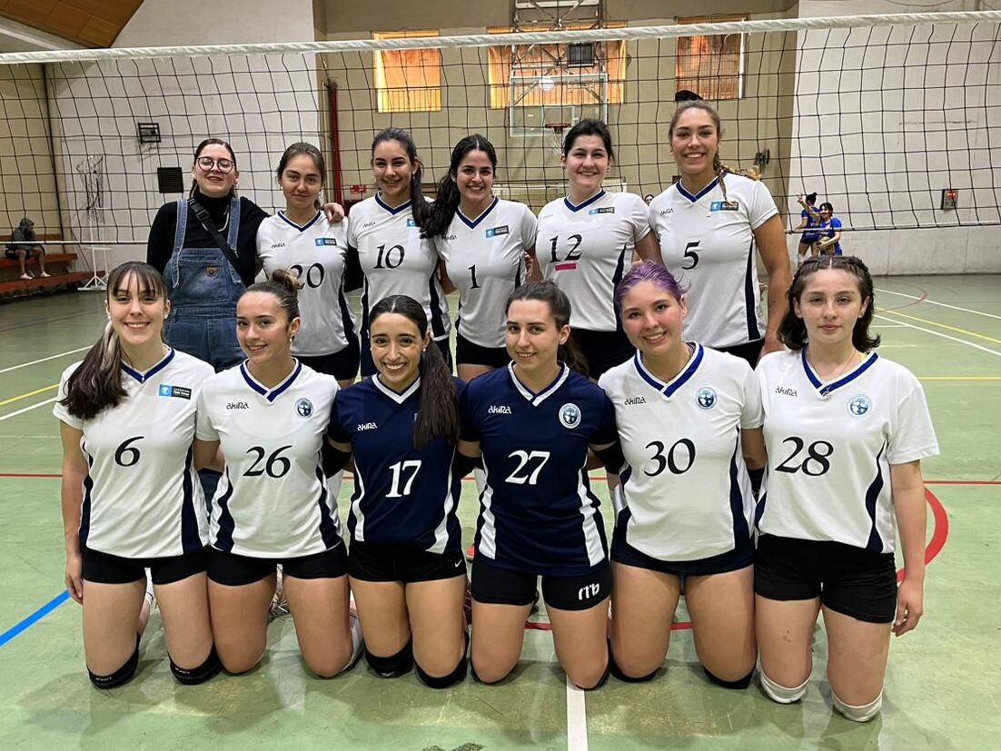 Selección de voleibol femenino Universidad Finis Terrae.